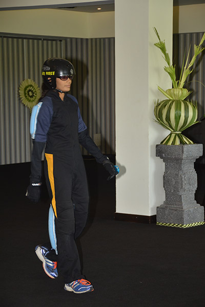 Chief of the Air Staff of the Indian Air Force Calls on the Commander