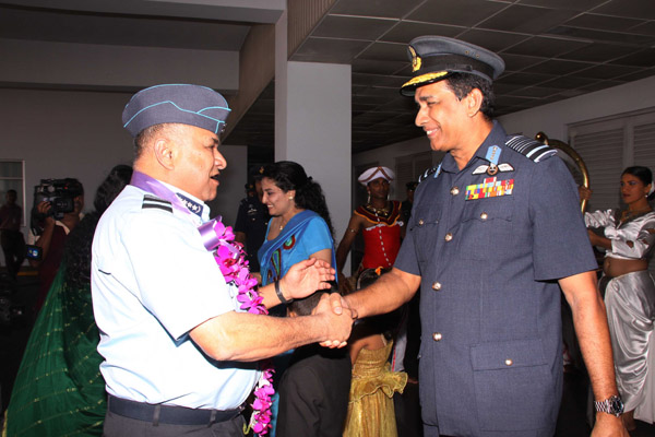 Indian Air Chief Arrives in Sri Lanka