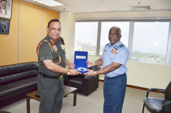 Courtesy call of goc-in c , indian army southern command, lt gen. Ashok singh