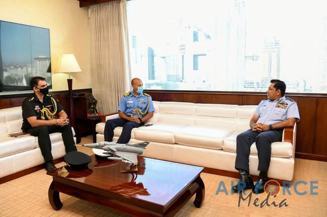 INDIAN DEFENCE ADVISER CALLS ON THE COMMANDER OF THE AIR FORCE