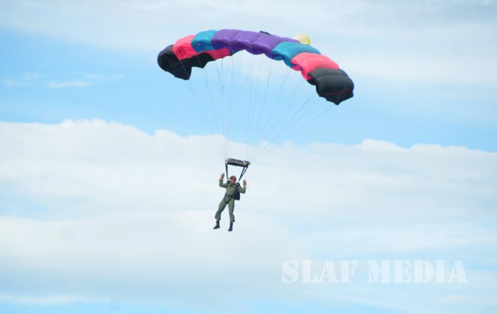 Indian Air Force Sky Divers Visit SLAF Station Ampara