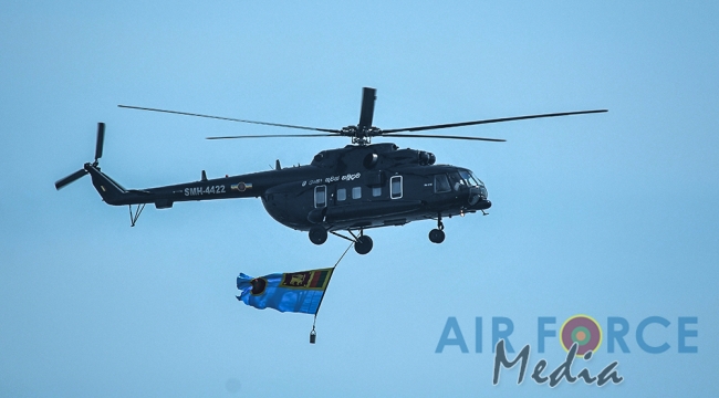 The Sri Lanka Air Force joins in the 72nd Independence Celebrations