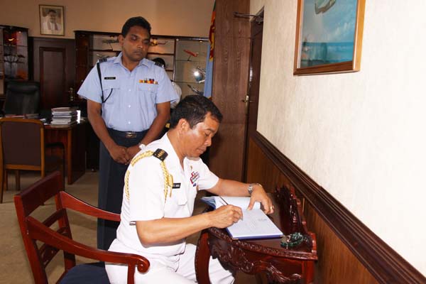 Indonesian Defence Attaché calls on the CDS” Indonesian Defence Attaché calls on the CDS
