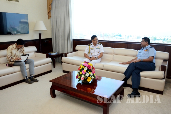 Indonesian Military Attaché Calls on Commander