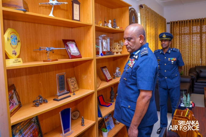 COMMANDER’S INSPECTION AT SLAF STATION WEERAWILA