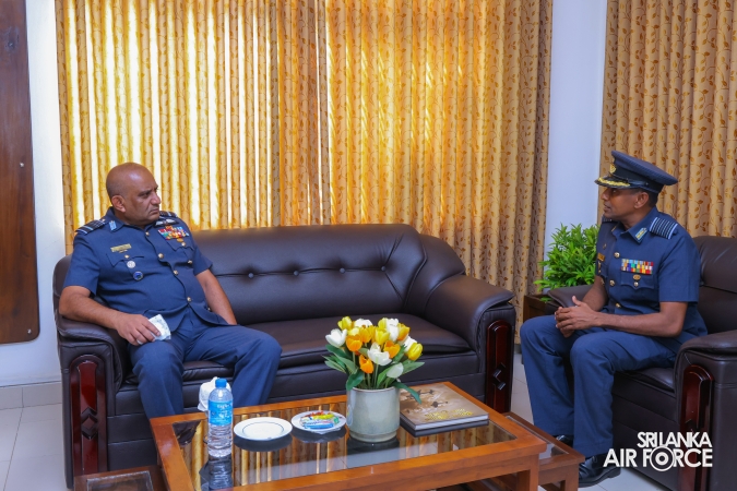 COMMANDER’S INSPECTION AT SLAF STATION WEERAWILA