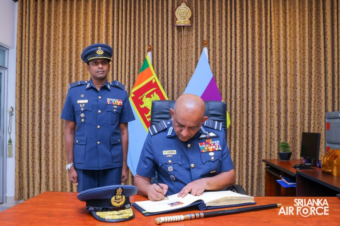 COMMANDER’S INSPECTION AT SLAF STATION WEERAWILA