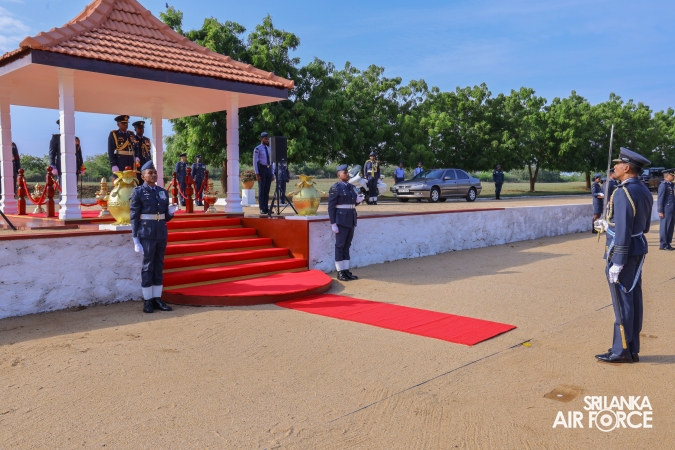 COMMANDER’S INSPECTION AT SLAF STATION WEERAWILA