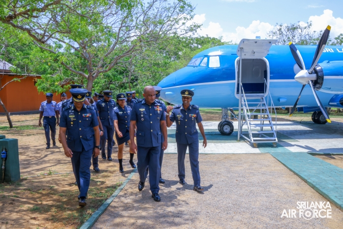 COMMANDER’S INSPECTION AT SLAF STATION WEERAWILA