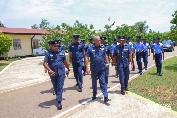 COMMANDER’S INSPECTION AT SLAF STATION WEERAWILA