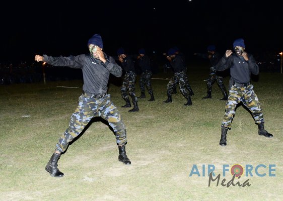 DEMONSTRATION AND CERTIFICATE AWARDING CEREMONY OF NO 01 UNARMED COMBAT INSTRUCTORS’ COURSE AT SLAF CTS DIYATALAWA