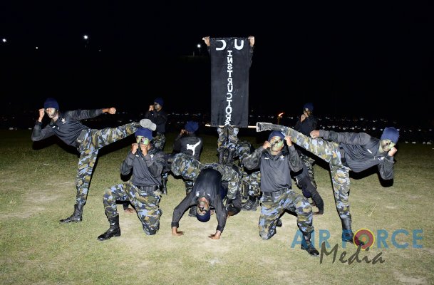 DEMONSTRATION AND CERTIFICATE AWARDING CEREMONY OF NO 01 UNARMED COMBAT INSTRUCTORS’ COURSE AT SLAF CTS DIYATALAWA