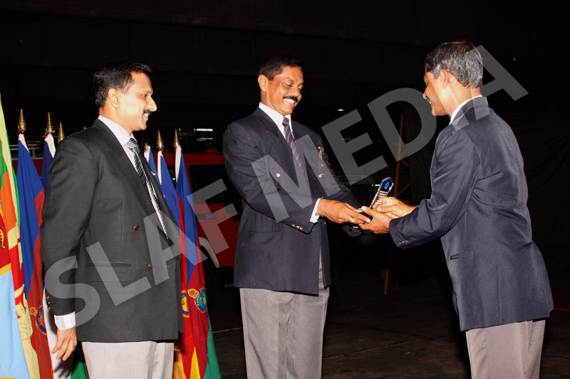 අන්තර් ඒකක කරාතේ තරගාවලියේ ජය ඒකලට අන්තර් ඒකක කරාතේ තරගාවලියේ ජය ඒකලට