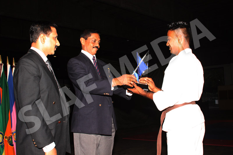 අන්තර් ඒකක කරාතේ තරගාවලියේ ජය ඒකලට අන්තර් ඒකක කරාතේ තරගාවලියේ ජය ඒකලට