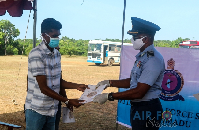 159
CIVILIANS LEAVE SLAF QUARANTINE CENTRE AT IRANAMADU