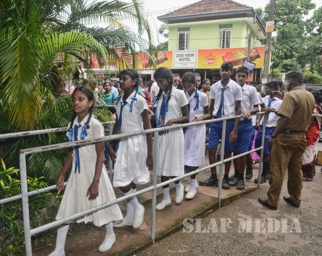 SLAF Sponsors an Educational Tour for Jaffna School Children