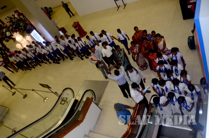SLAF Sponsors an Educational Tour for Jaffna School Children