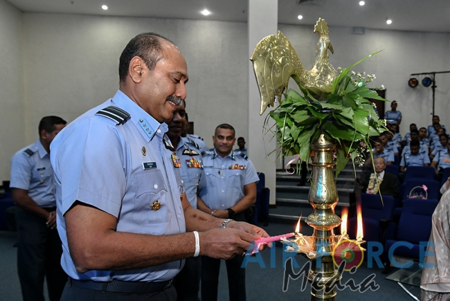 Japan Lanka Friendship Association Make Generous Donations to the SLAF