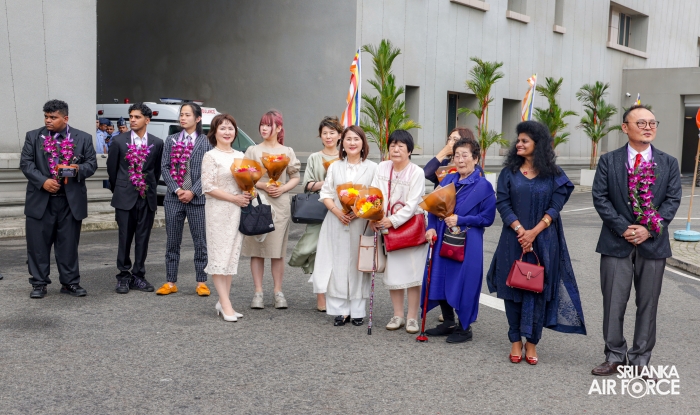 JAPAN LANKA FRIENDSHIP ASSOCIATION DONATES AMBULANCE, SCHOLARSHIPS AND SPECTACLES TO SLAF