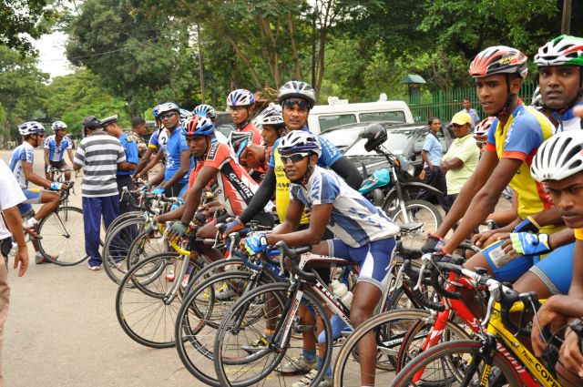 Airman Jeewan Jayasinghe peddles his way to the top at the Maurice Coomerawel Cycle Race