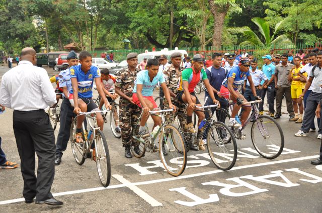 Airman Jeewan Jayasinghe peddles his way to the top at the Maurice Coomerawel Cycle Race