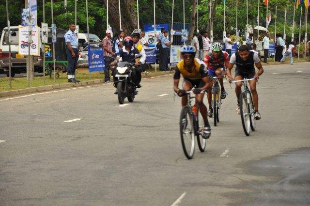 Airman Jeewan Jayasinghe peddles his way to the top at the Maurice Coomerawel Cycle Race