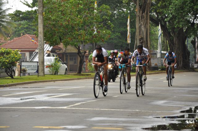 Airman Jeewan Jayasinghe peddles his way to the top at the Maurice Coomerawel Cycle Race