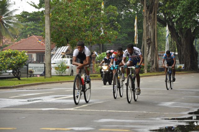 Airman Jeewan Jayasinghe peddles his way to the top at the Maurice Coomerawel Cycle Race