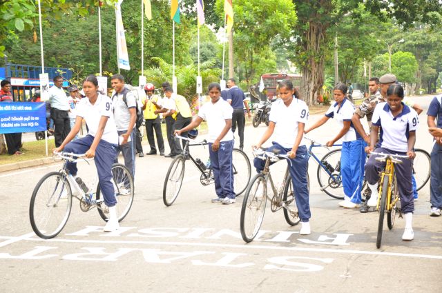 Airman Jeewan Jayasinghe peddles his way to the top at the Maurice Coomerawel Cycle Race