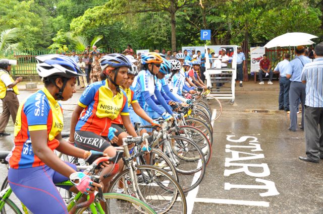 Airman Jeewan Jayasinghe peddles his way to the top at the Maurice Coomerawel Cycle Race