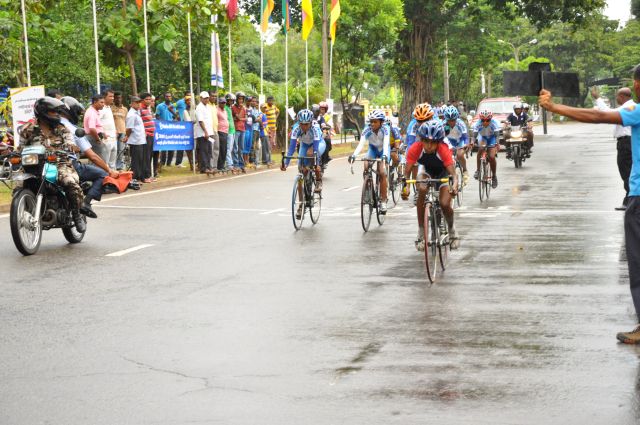 Airman Jeewan Jayasinghe peddles his way to the top at the Maurice Coomerawel Cycle Race