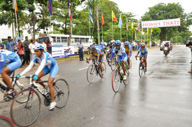 Airman Jeewan Jayasinghe peddles his way to the top at the Maurice Coomerawel Cycle Race