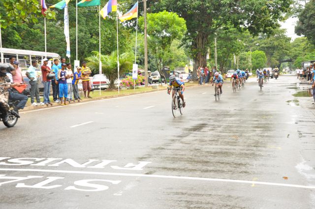 Airman Jeewan Jayasinghe peddles his way to the top at the Maurice Coomerawel Cycle Race