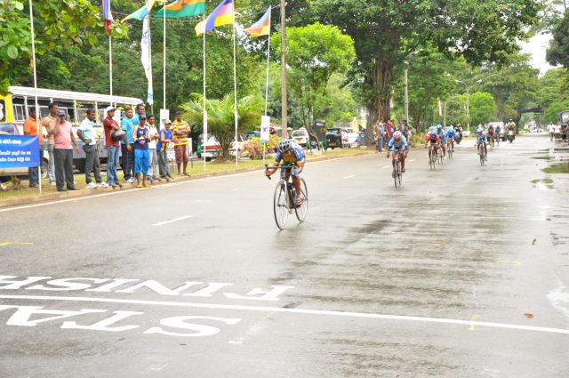 Airman Jeewan Jayasinghe peddles his way to the top at the Maurice Coomerawel Cycle Race