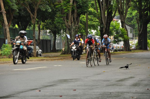 Airman Jeewan Jayasinghe peddles his way to the top at the Maurice Coomerawel Cycle Race