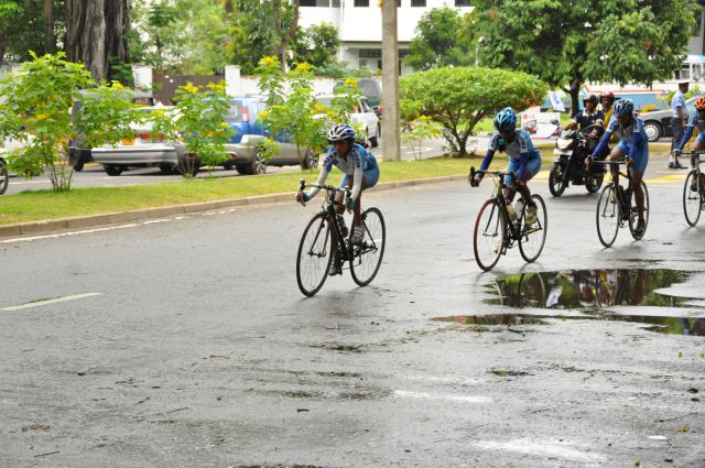 Airman Jeewan Jayasinghe peddles his way to the top at the Maurice Coomerawel Cycle Race