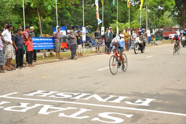 Airman Jeewan Jayasinghe peddles his way to the top at the Maurice Coomerawel Cycle Race