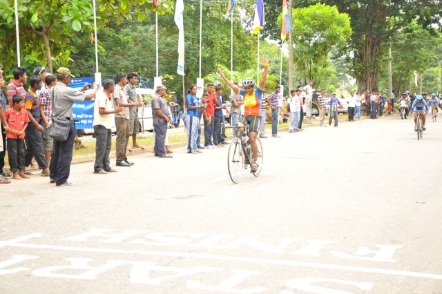 Airman Jeewan Jayasinghe peddles his way to the top at the Maurice Coomerawel Cycle Race