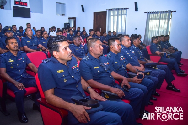 SUCCESSFUL
GRADUATION MARKS CULMINATION OF NO. 75 JUNIOR COMMAND AND STAFF COURSE
AT SLAF ACADEMY CHINA BAY