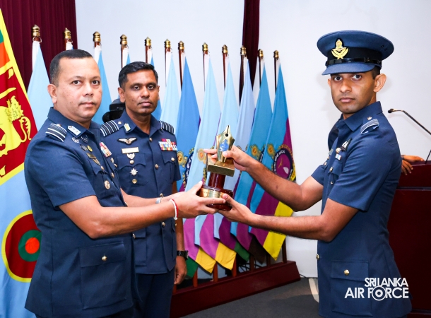 GRADUATION CEREMONY OF NO. 81 JUNIOR COMMAND AND STAFF COURSE AT SLAF ACADEMY CHINA BAY