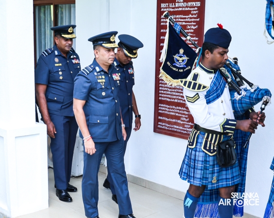 GRADUATION CEREMONY OF NO. 81 JUNIOR COMMAND AND STAFF COURSE AT SLAF ACADEMY CHINA BAY