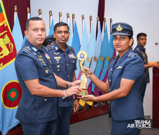 GRADUATION CEREMONY OF NO. 81 JUNIOR COMMAND AND STAFF COURSE AT SLAF ACADEMY CHINA BAY