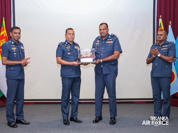 GRADUATION CEREMONY OF NO. 81 JUNIOR COMMAND AND STAFF COURSE AT SLAF ACADEMY CHINA BAY