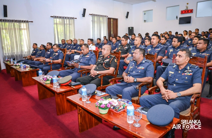 GRADUATION CEREMONY OF NO. 81 JUNIOR COMMAND AND STAFF COURSE AT SLAF ACADEMY CHINA BAY