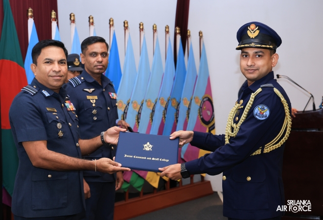 GRADUATION CEREMONY OF NO. 80 JUNIOR COMMAND AND STAFF COURSE AT SLAF ACADEMY CHINA BAY