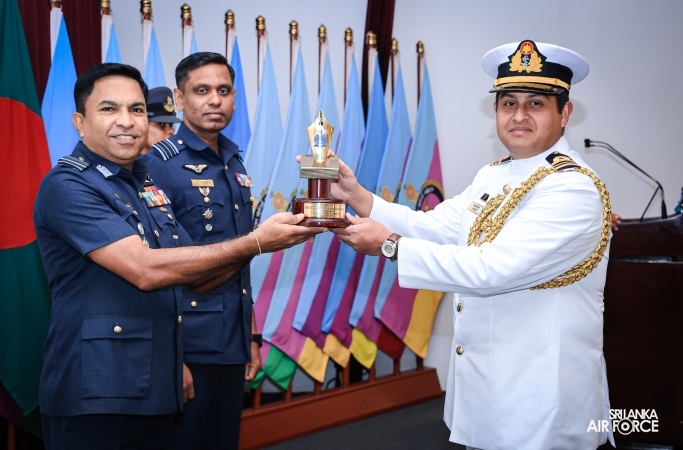 GRADUATION CEREMONY OF NO. 80 JUNIOR COMMAND AND STAFF COURSE AT SLAF ACADEMY CHINA BAY