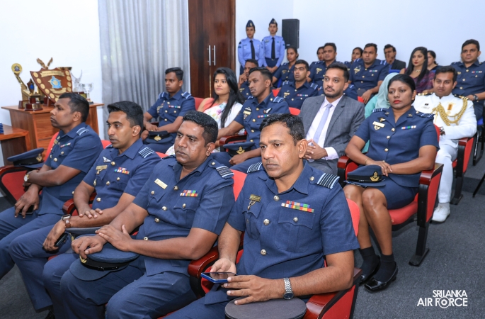 GRADUATION CEREMONY OF NO. 80 JUNIOR COMMAND AND STAFF COURSE AT SLAF ACADEMY CHINA BAY