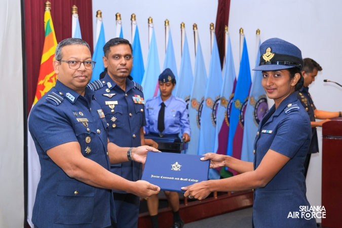 GRADUATION CEREMONY OF NO. 82 JUNIOR COMMAND AND STAFF COURSE AT SLAF ACADEMY CHINA BAY