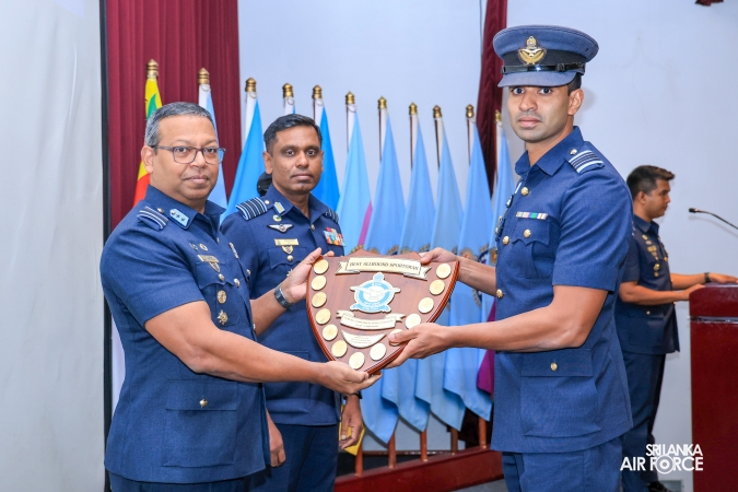 GRADUATION CEREMONY OF NO. 82 JUNIOR COMMAND AND STAFF COURSE AT SLAF ACADEMY CHINA BAY