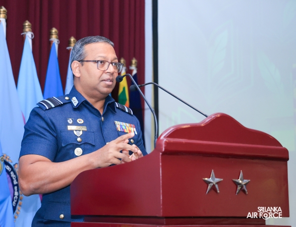 GRADUATION CEREMONY OF NO. 82 JUNIOR COMMAND AND STAFF COURSE AT SLAF ACADEMY CHINA BAY